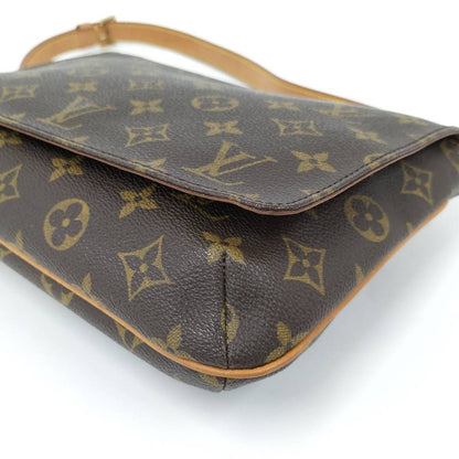 Louis Vuitton Musette Tango Short Shoulder Bag Monogram — view 4
