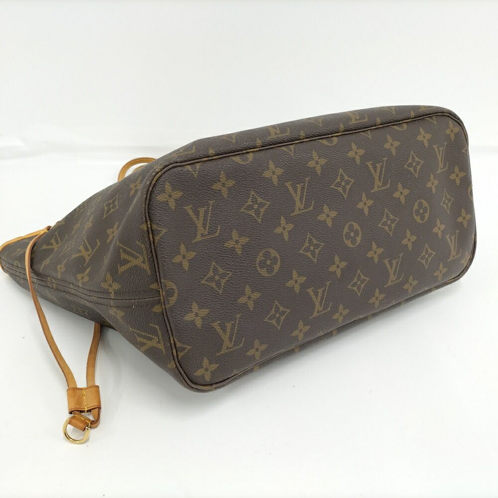 Louis Vuitton Neverfull MM Tote Monogram — view 4