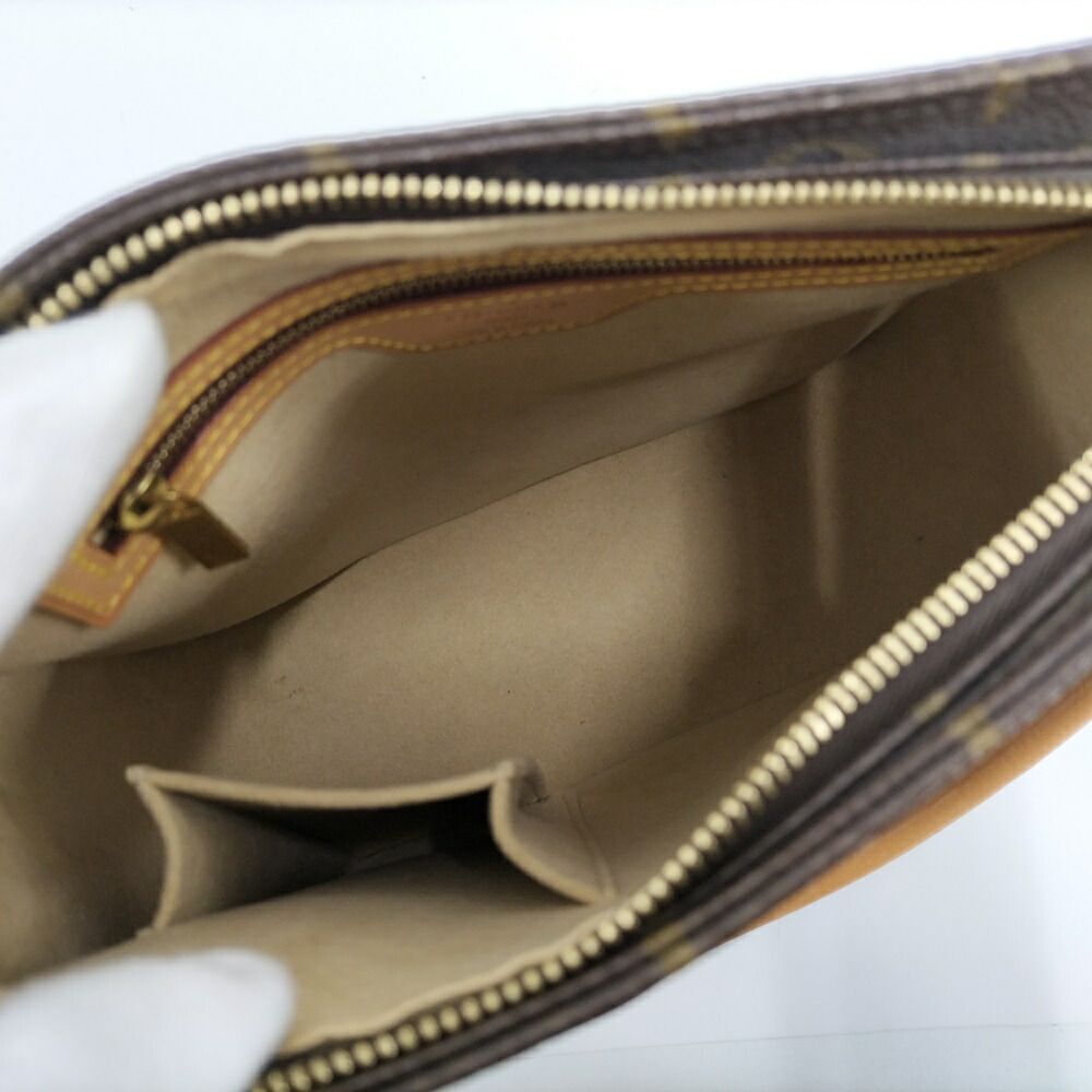 Louis Vuitton Shoulder Bag Looping MM Monogram — view 9