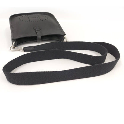 Hermes Evelyne TPM Amazon 16 Shoulder Bag Taurillon Clemence Black — view 4