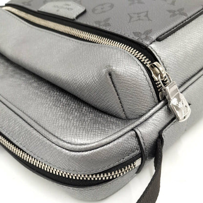 Louis Vuitton Outdoor Messenger Bag Taigarama Silver — view 5