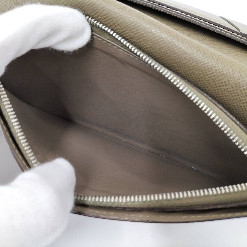 Louis Vuitton Portefeuille Brazza Bifold Wallet Taiga Ural — view 7