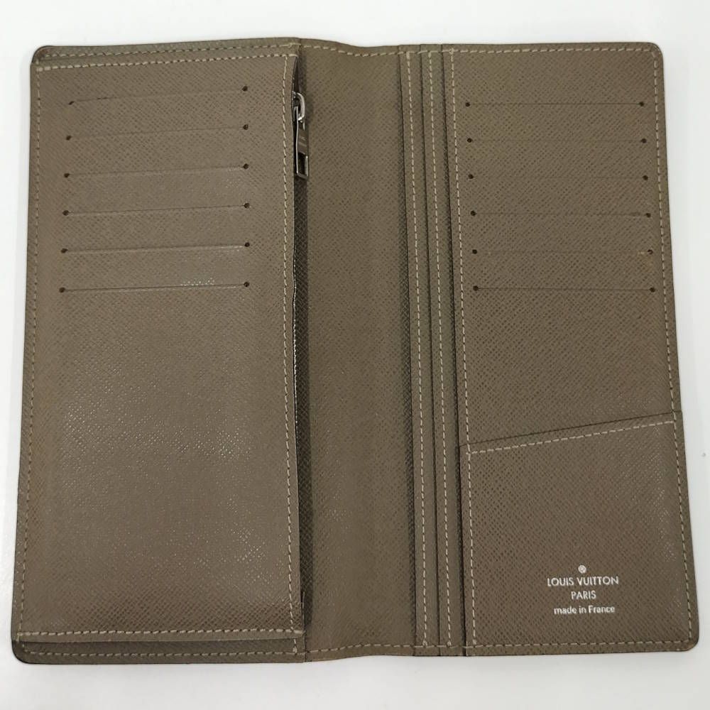 Louis Vuitton Portefeuille Brazza Bifold Wallet Taiga Ural — view 2