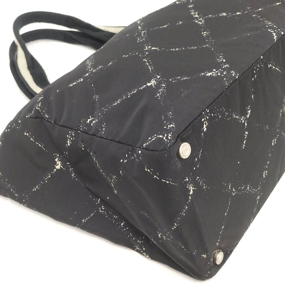 Chanel Vintage Travel Line Tote MM Nylon Black — view 3