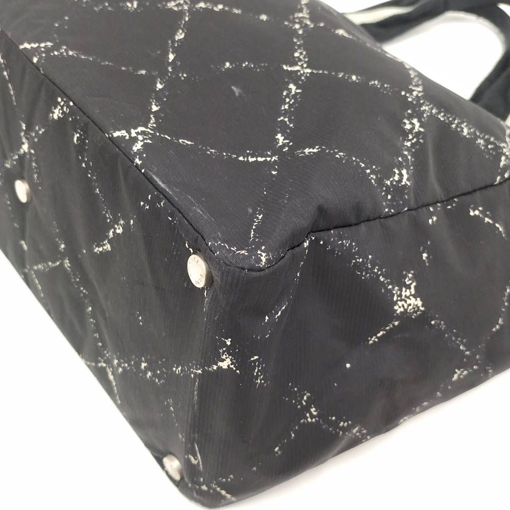 Chanel Vintage Travel Line Tote MM Nylon Black — view 5