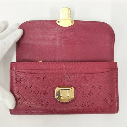 Louis Vuitton Portefeuille Iris Wallet Monogram Mahina — view 2