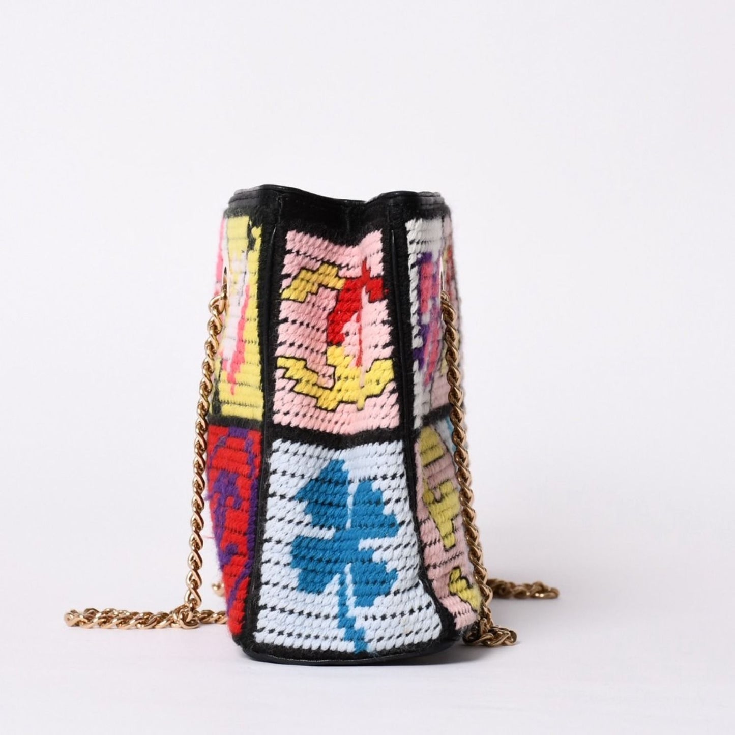 Chanel Icon Chain Bag CC Logo Wool Leather Multicolor Gold — view 4