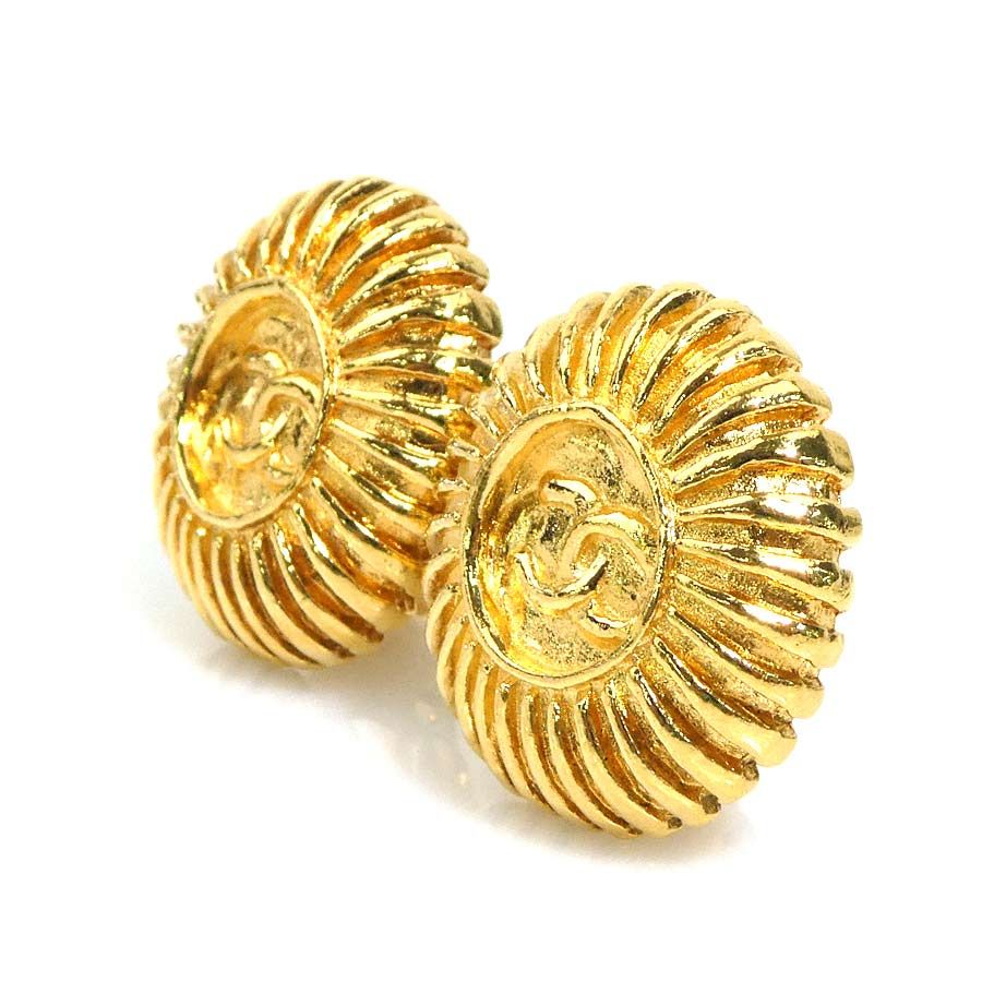 Chanel Earrings CC Logo — view 3