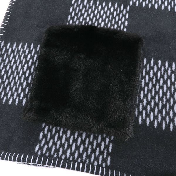 Louis Vuitton Echarpe Damier Warm — view 5