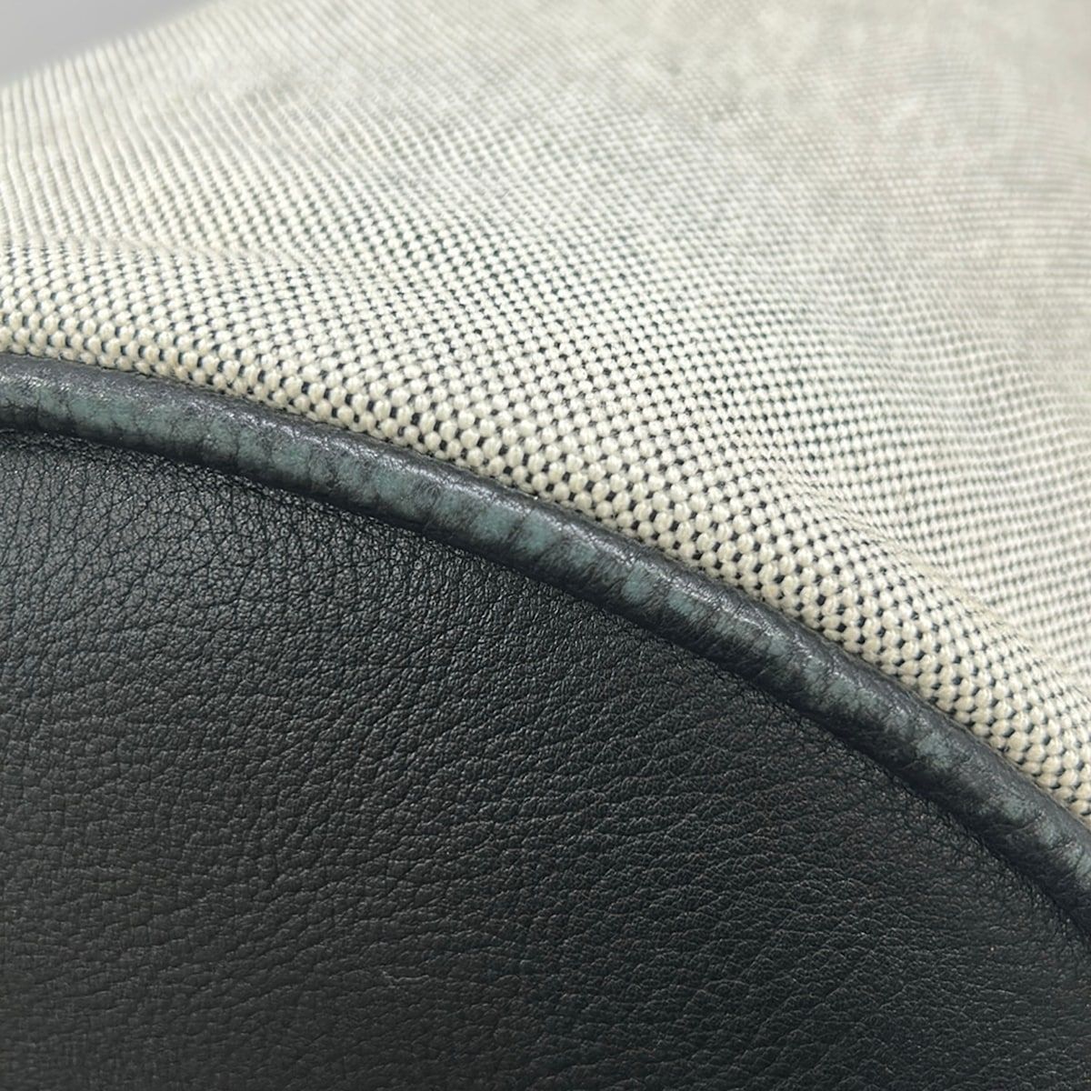 Hermes Shoulder Bag Sac Marine Receiver GM Light Gray Black Silver Leather — view 6