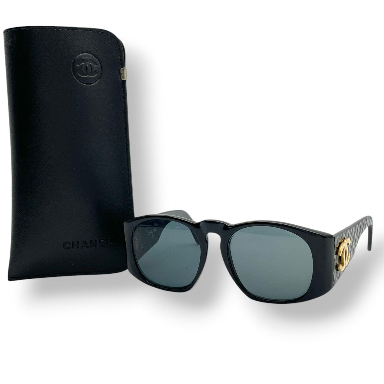 Chanel Sunglasses Eyewear Quilted Black Gold CC Logo Vintage Classic Purple
