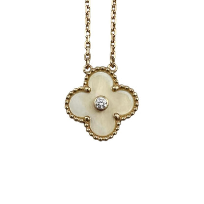 Van Cleef & Arpels Necklace Vintage Alhambra Pendant Holiday Limited Yellow — view 3