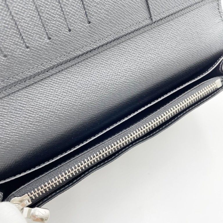 Louis Vuitton Wallet Portefeuille Brazza Noir Epi Bifold — view 9