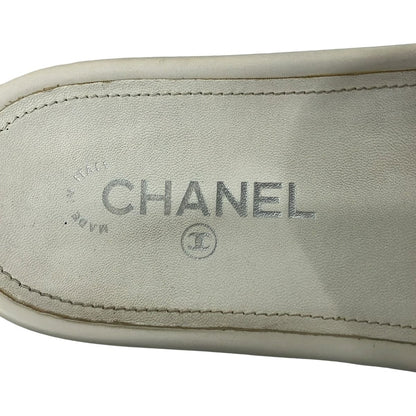 Chanel Sandals 39 White Silver Chain Cotton Leather — view 5