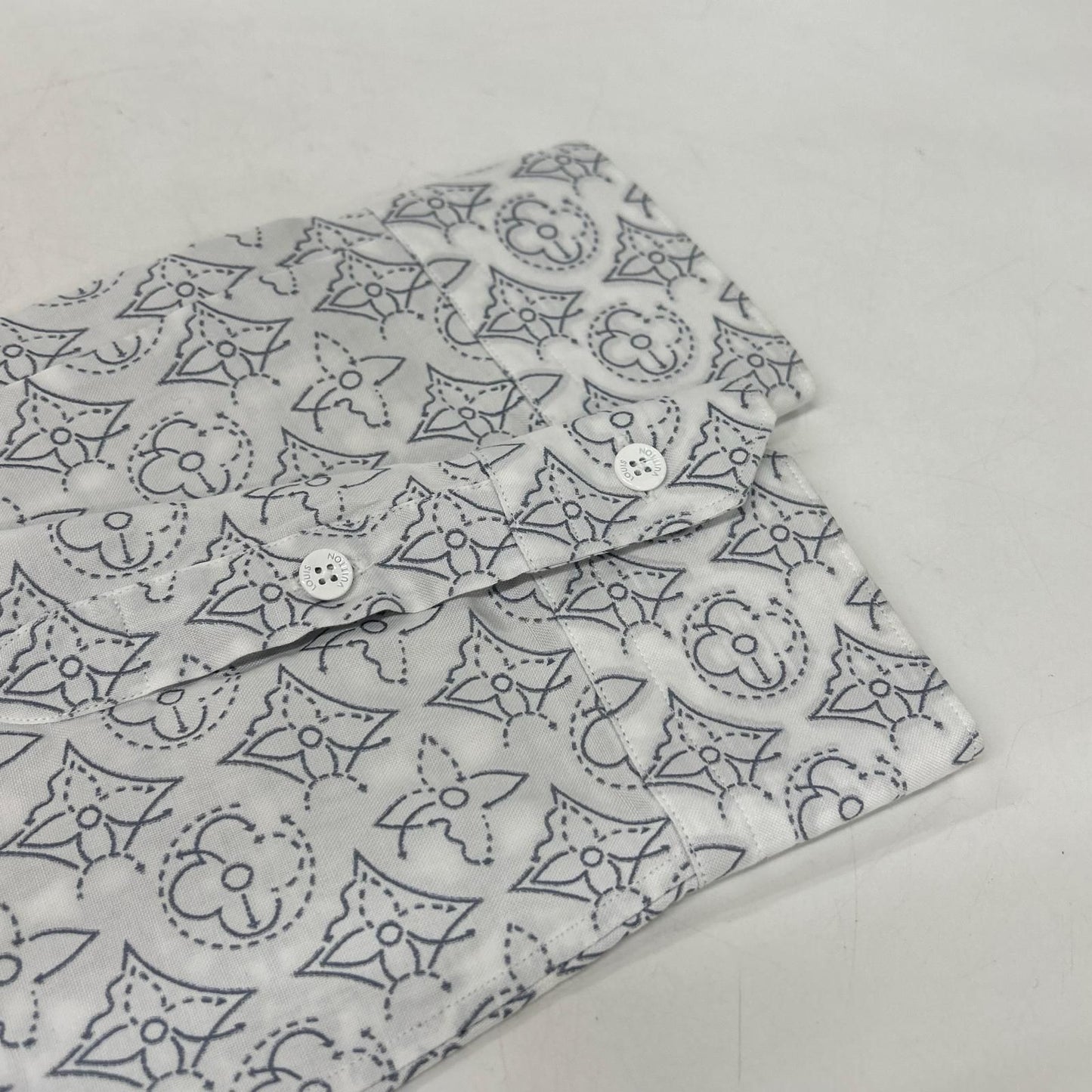 Louis Vuitton Eo4 White Monogram Flower Shirt — view 7