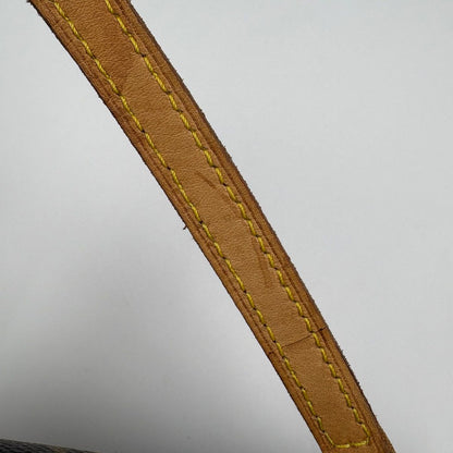 Louis Vuitton Papillon 26 Barrel Bag Tube — view 5