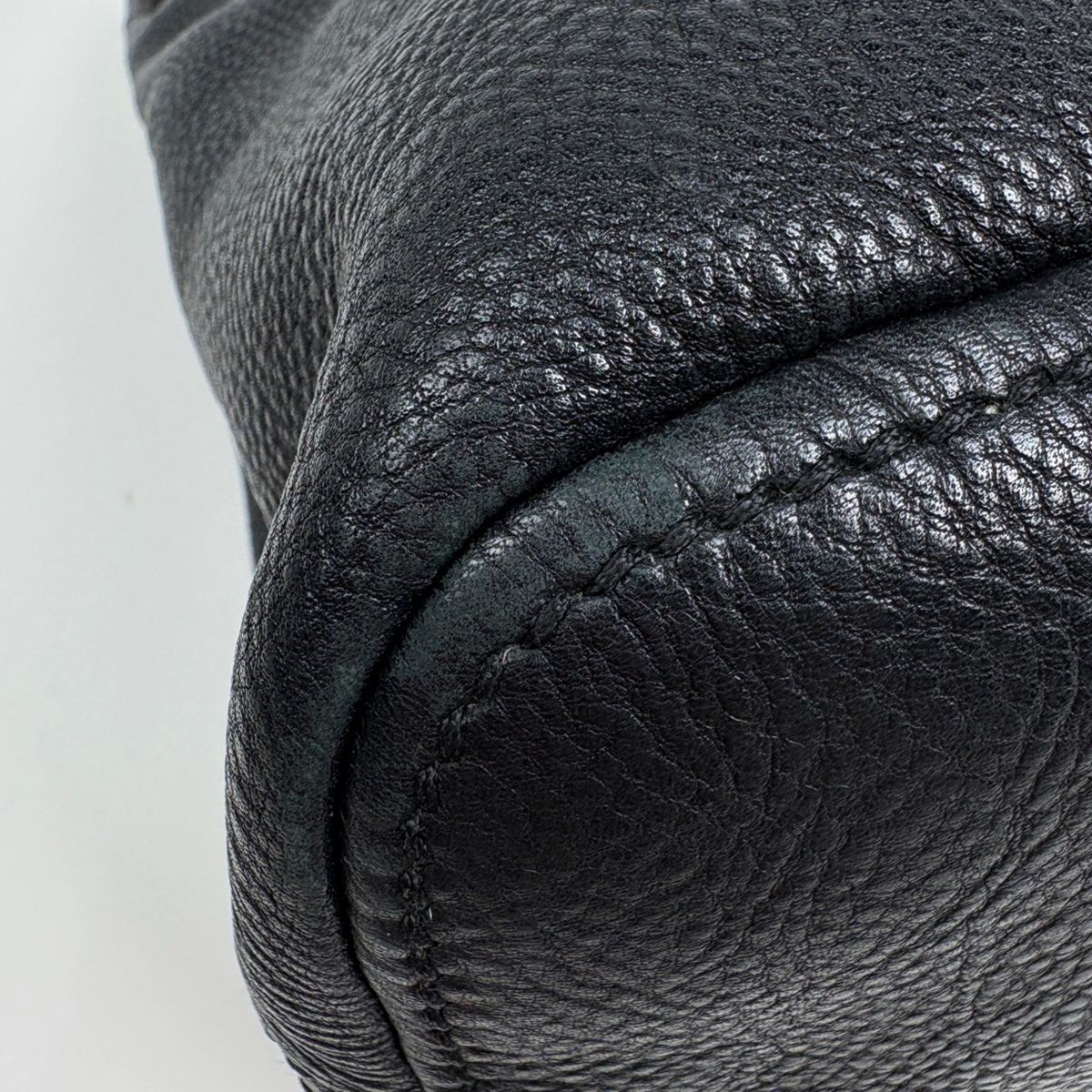 Prada Logo Shoulder Bag Leather Nero — view 3