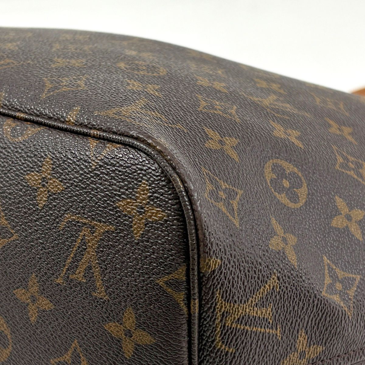 Louis Vuitton Neverfull MM Shoulder Bag Tote Monogram Brown — view 3