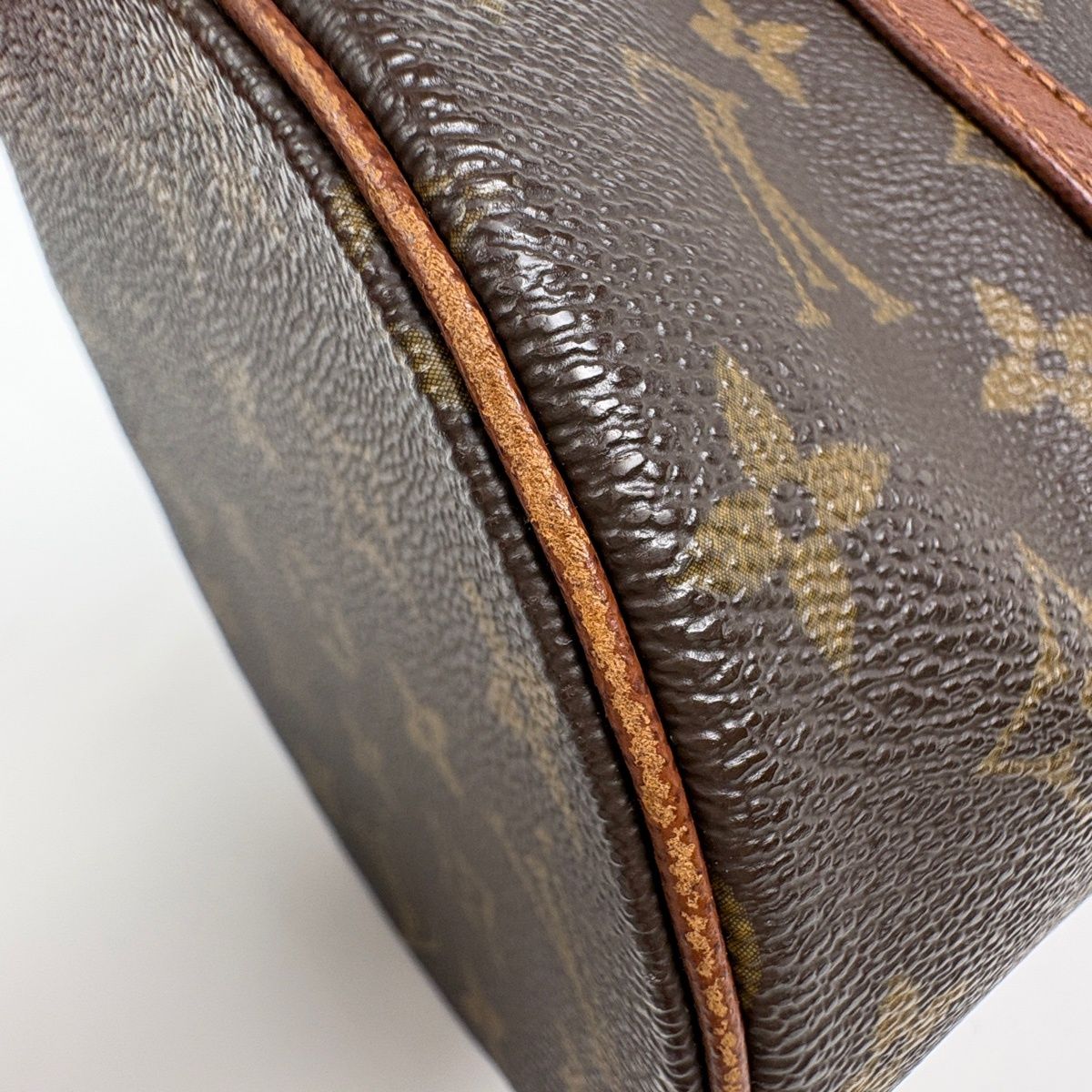 Louis Vuitton Papillon 30 Barrel Bag Tube — view 3