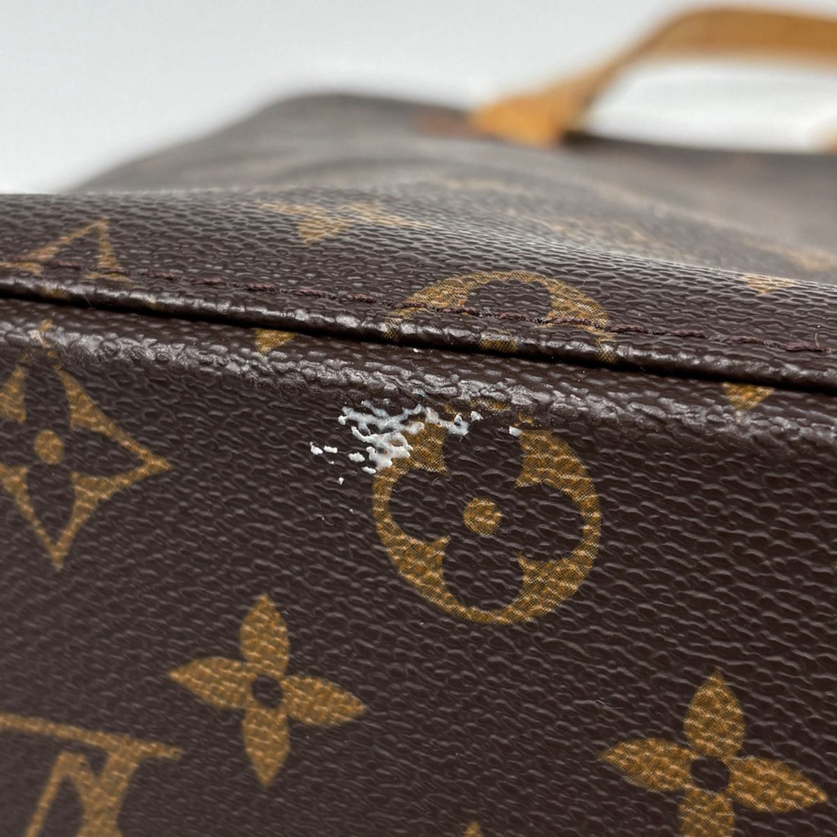 Louis Vuitton Vavin GM Tote Monogram Brown — view 3