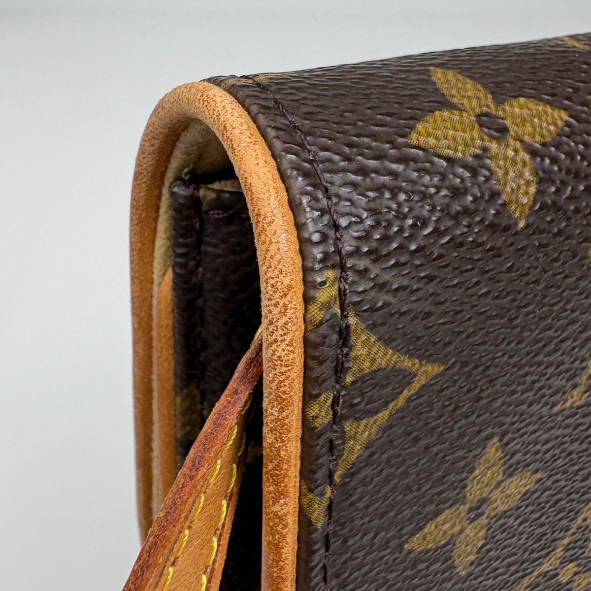 Louis Vuitton Pochette Twin GM Clutch 2-Way Shoulder Bag Monogram Brown — view 5