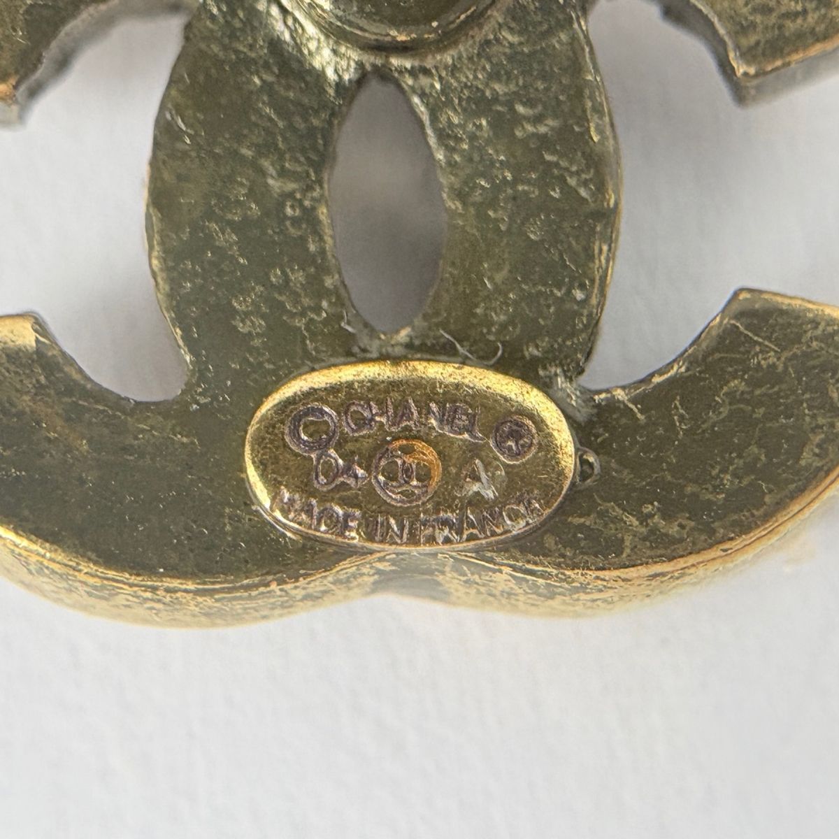 Chanel CC Logo Line Stone Earrings Pink — view 4