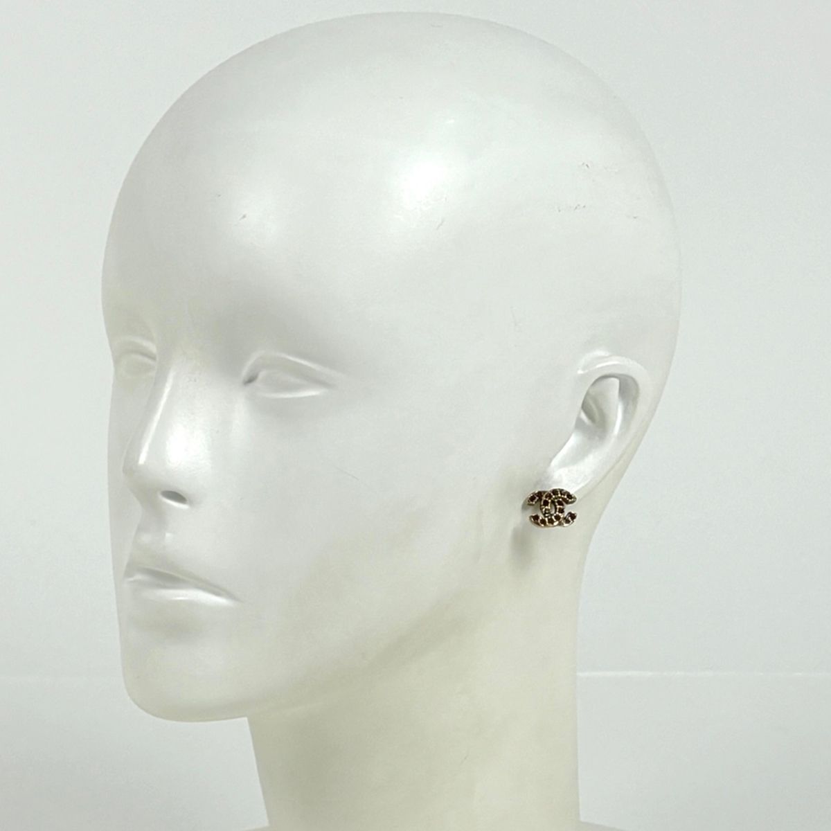 Chanel CC Logo Line Stone Earrings Pink — view 5