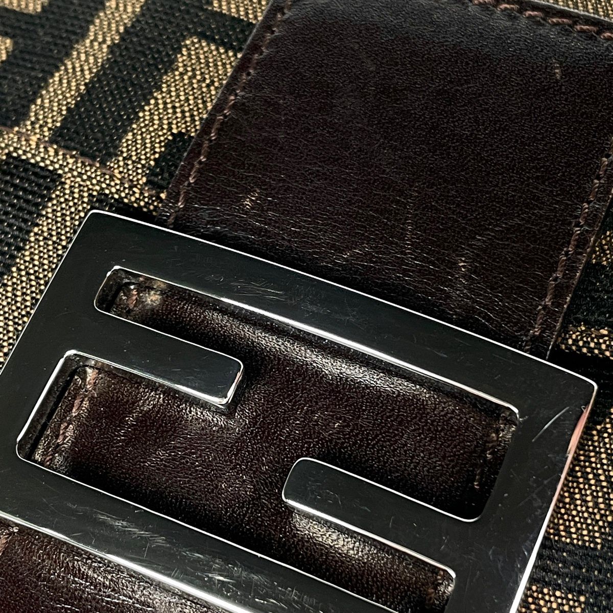 Fendi Zucca Pattern Mamma Baguette Shoulder Bag Canvas Brown — view 4