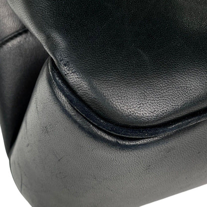 Chanel CC Logo Chain Tote Leather Black — view 4