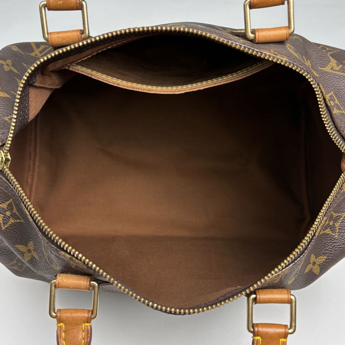 Louis Vuitton Speedy 30 Boston Bag Monogram Brown — view 9