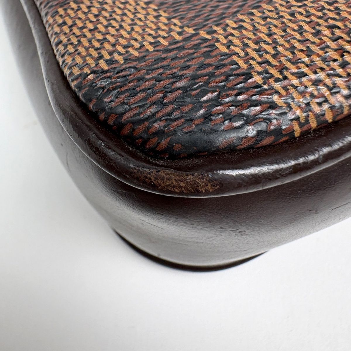 Louis Vuitton Navona Pouch Damier Brown — view 4