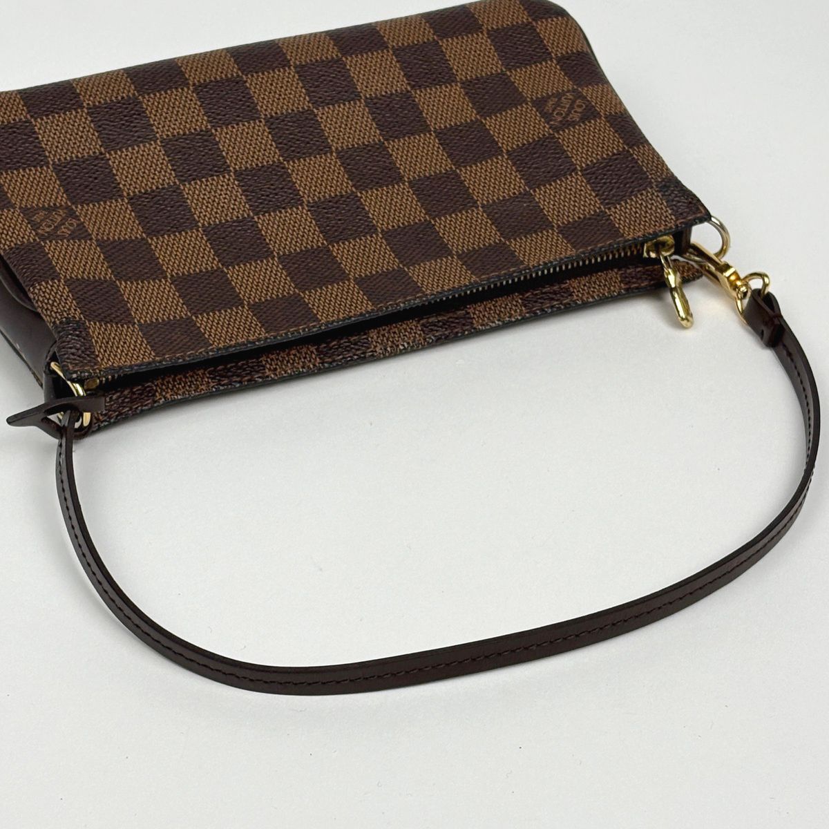 Louis Vuitton Navona Pouch Damier Brown — view 9