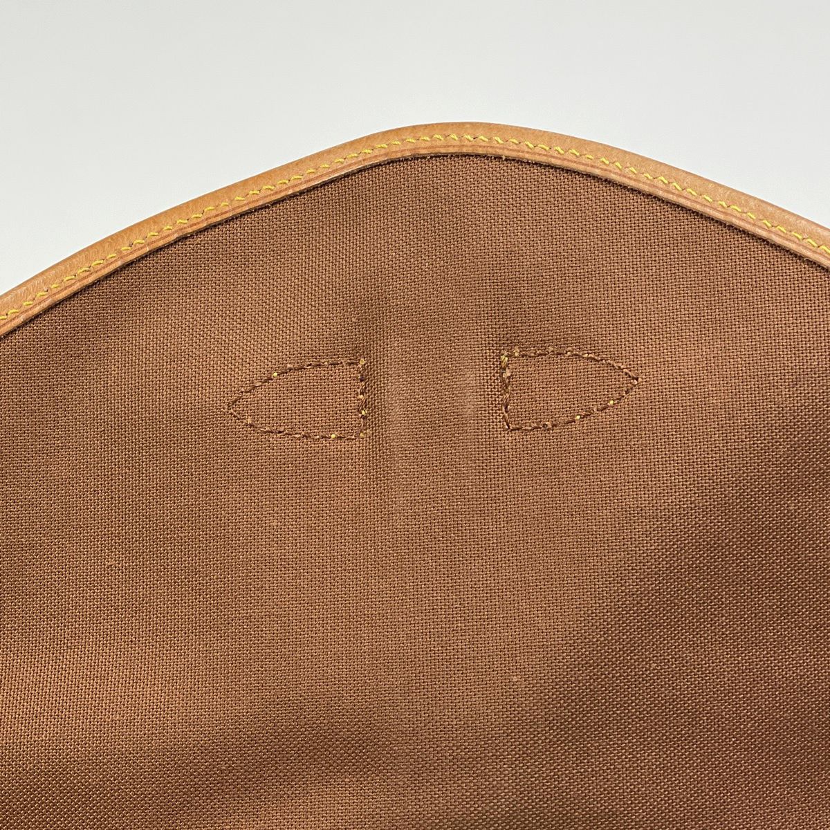 Louis Vuitton Saumur 30 Crossbody Shoulder Bag Monogram Brown — view 8