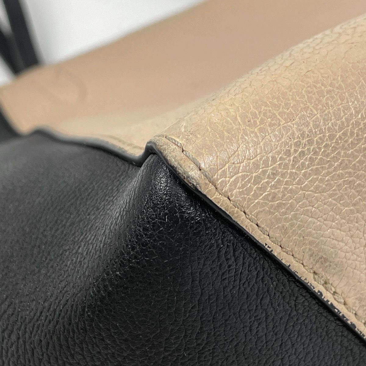 Louis Vuitton Lockme Cabas Bicolor Tote Leather Vanille Noir — view 3