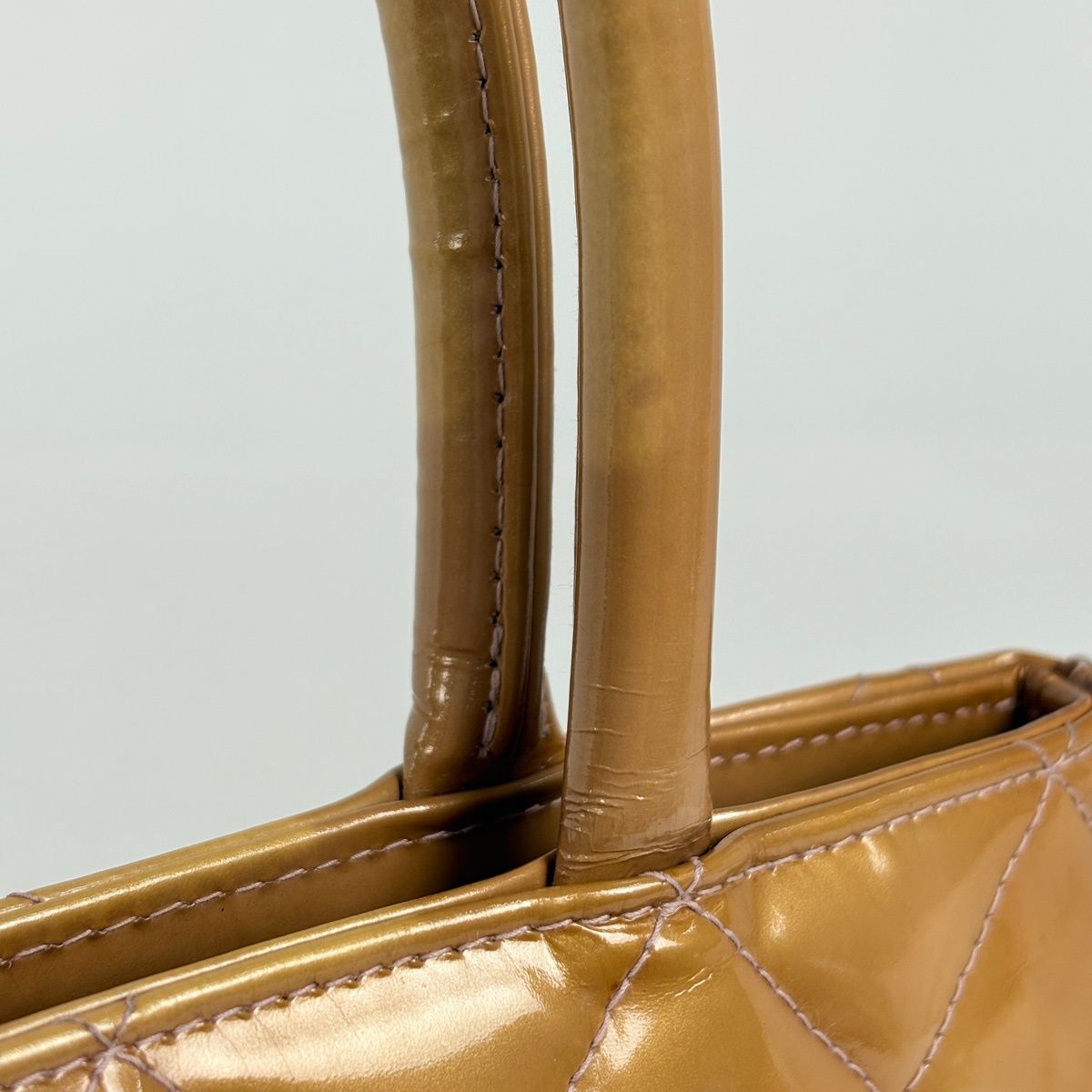 Chanel Medallion Tote Handbag CC Logo Patent Leather Brown Purple — view 7