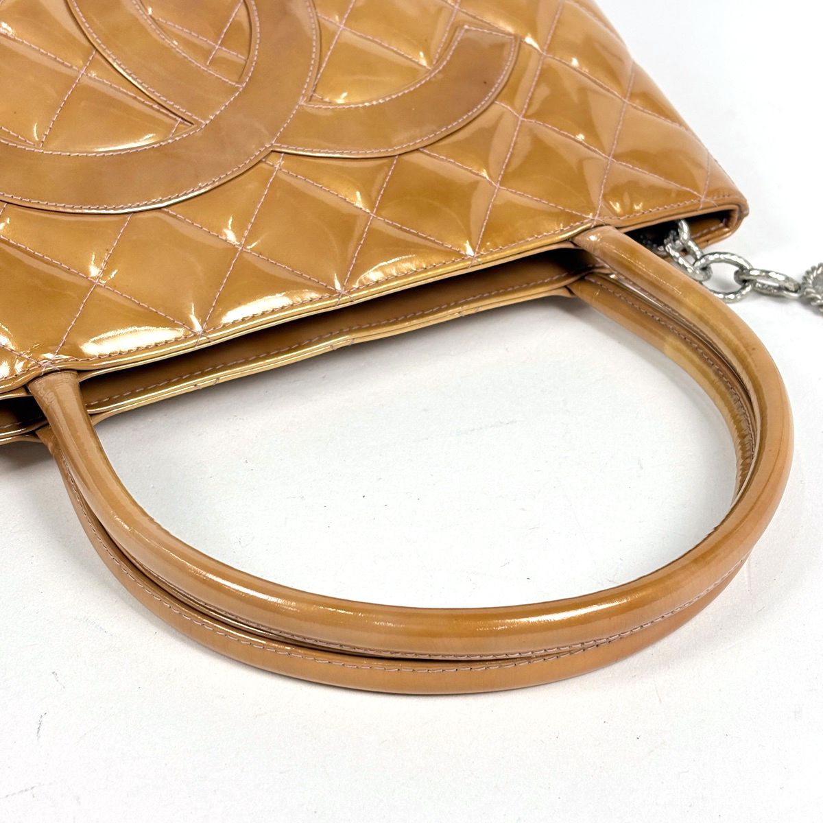 Chanel Medallion Tote Handbag CC Logo Patent Leather Brown Purple — view 8