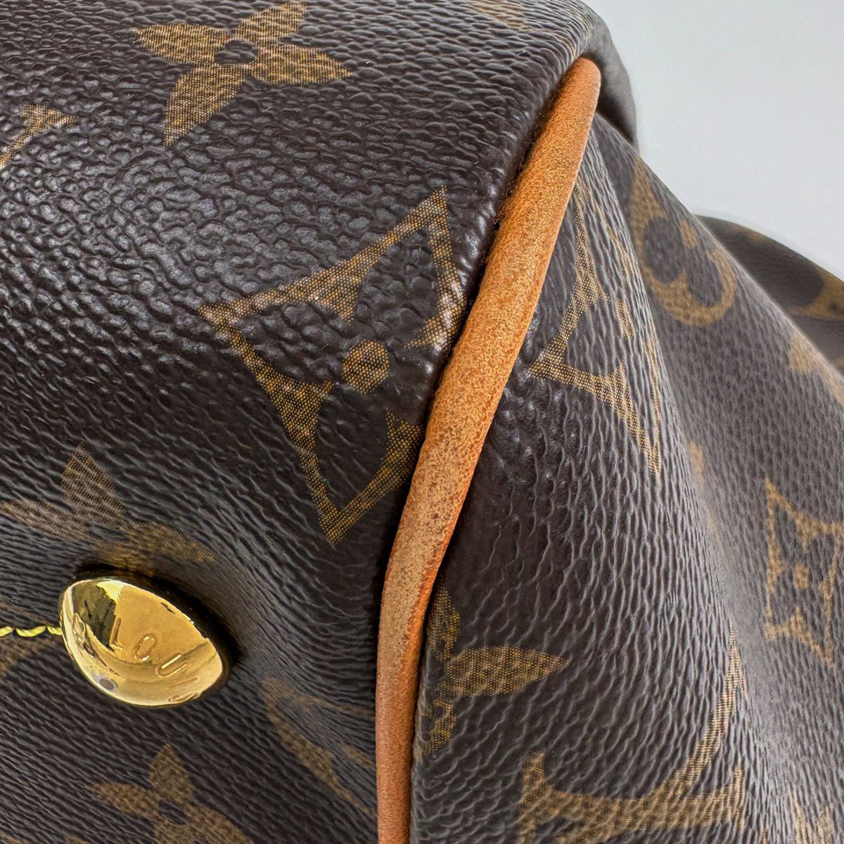 Louis Vuitton Tivoli GM Handbag Monogram Brown — view 3