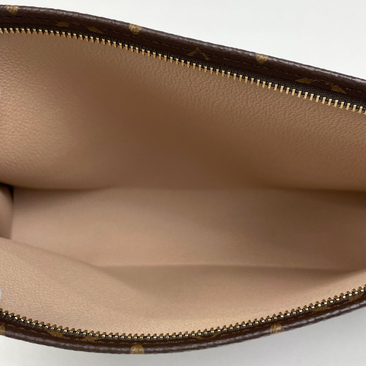 Louis Vuitton Poche Toilette 26 Clutch Makeup Pouch Monogram Brown — view 8