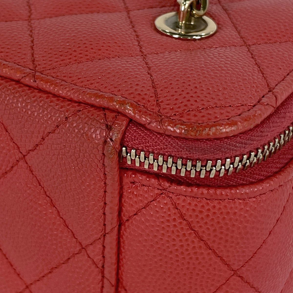 Chanel CC Logo Chain Shoulder Bag Vanity Caviar Leather Red — view 6