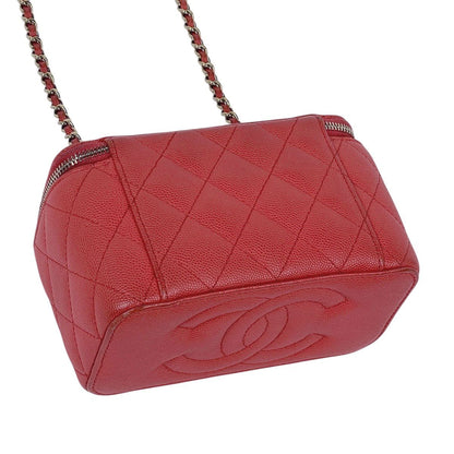 Chanel CC Logo Chain Shoulder Bag Vanity Caviar Leather Red — view 2