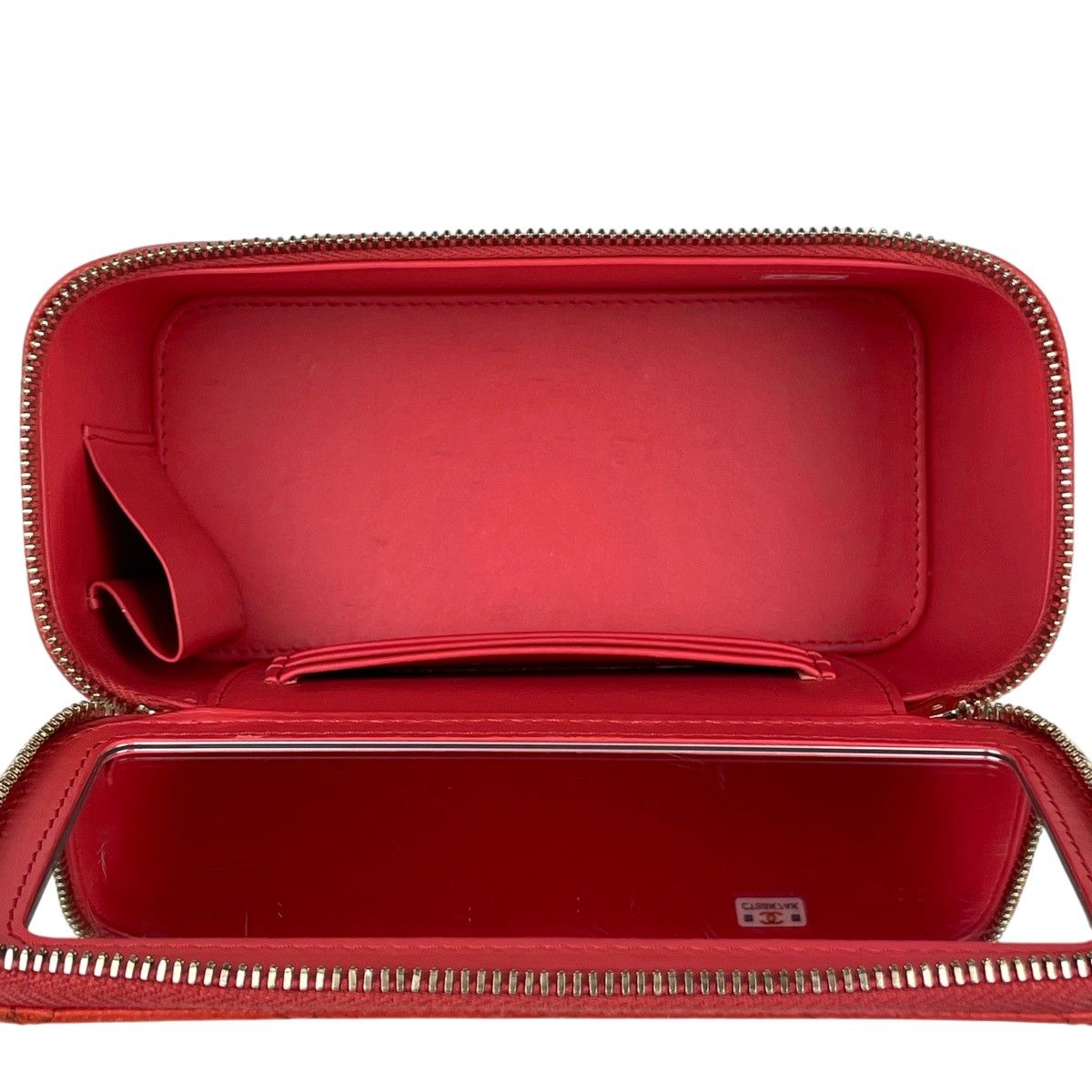 Chanel CC Logo Chain Shoulder Bag Vanity Caviar Leather Red — view 9