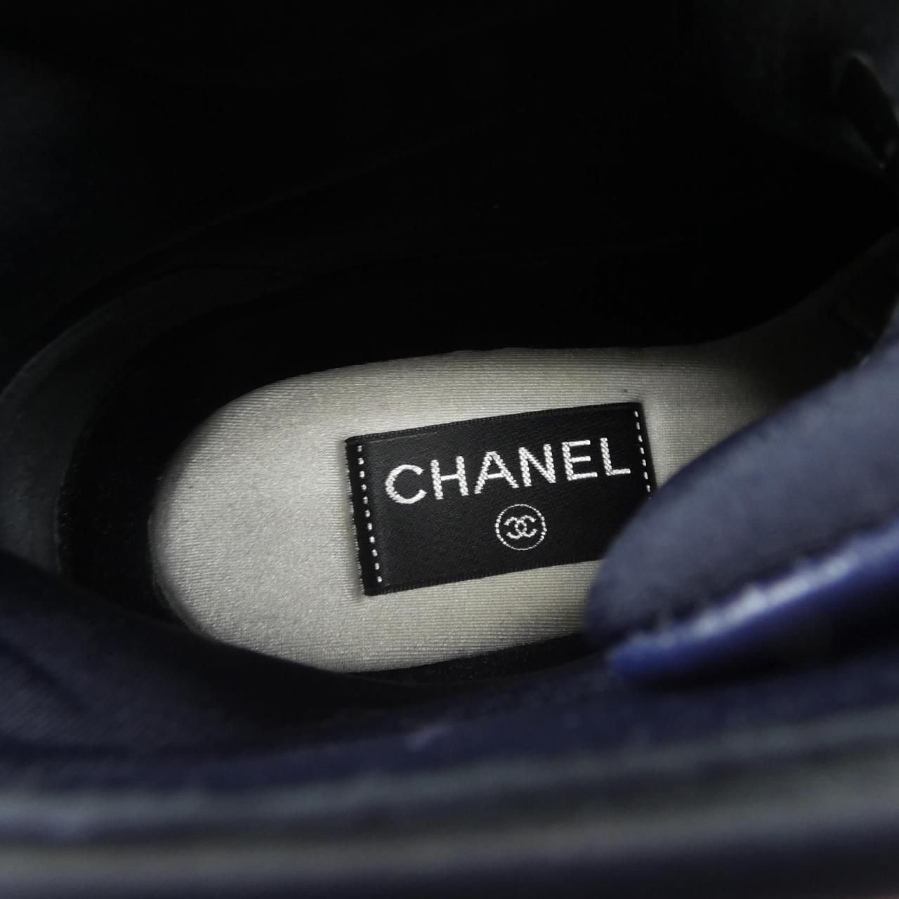 Chanel Sneakers Navy — view 6