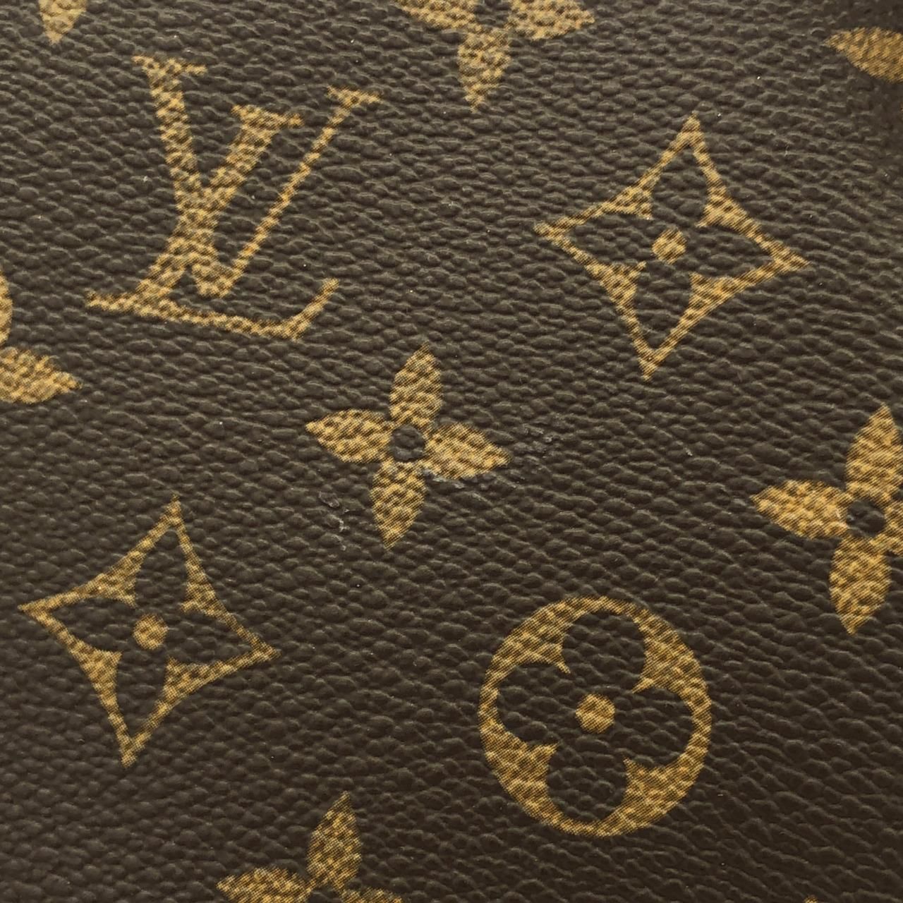 Louis Vuitton Monogram Totally MM Bag — view 3