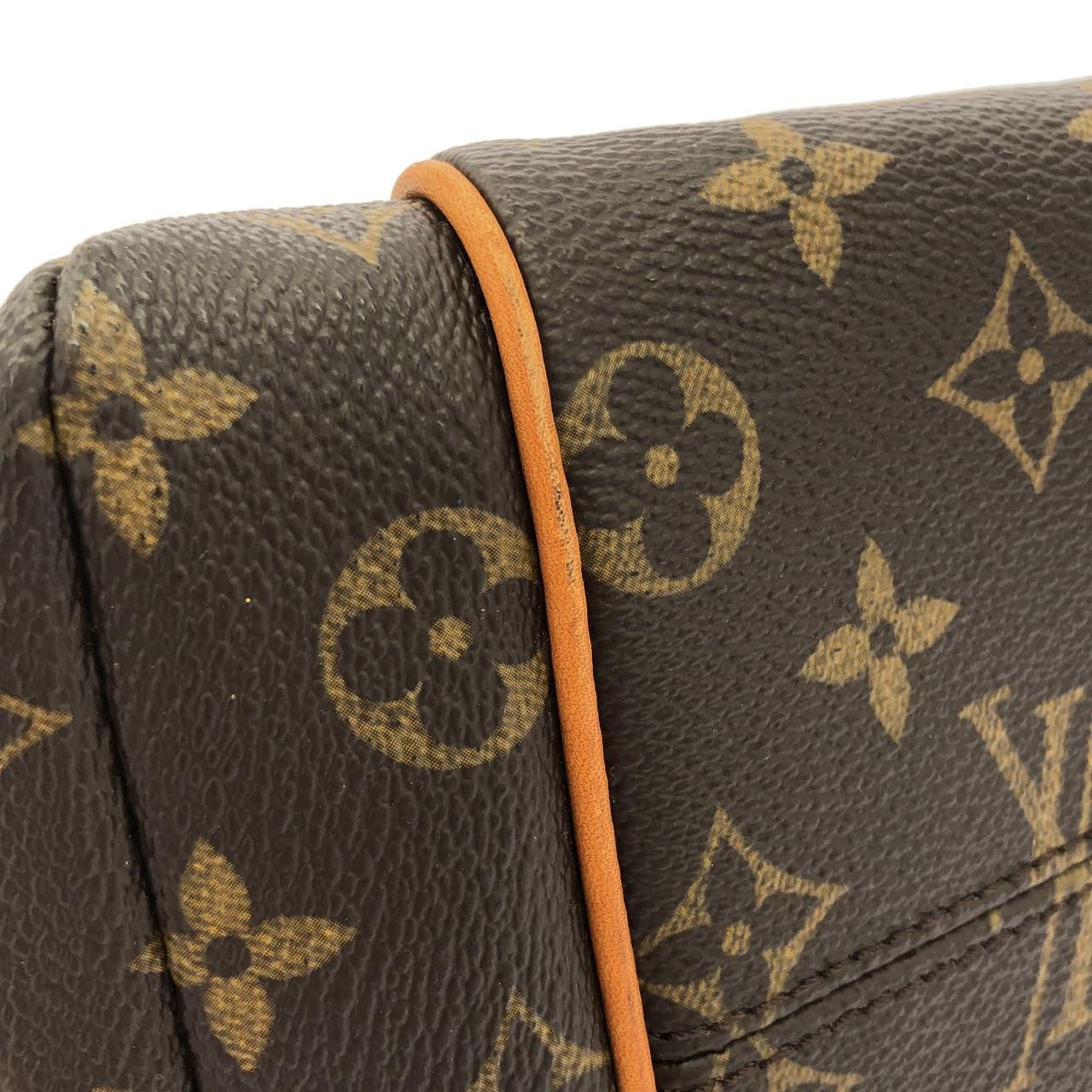 Louis Vuitton Monogram Totally MM Bag — view 5