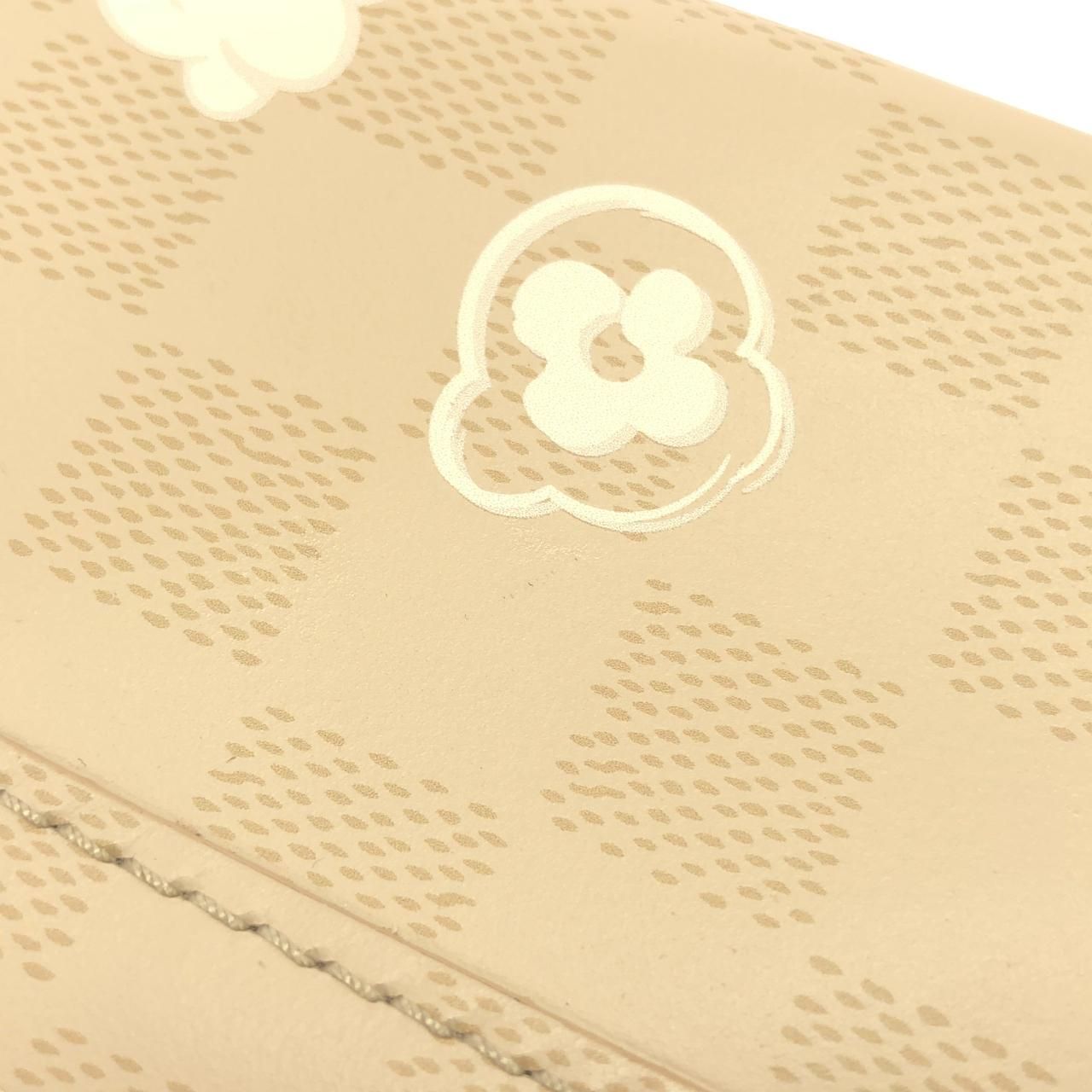 Louis Vuitton Popcorn Toilette Bag — view 4