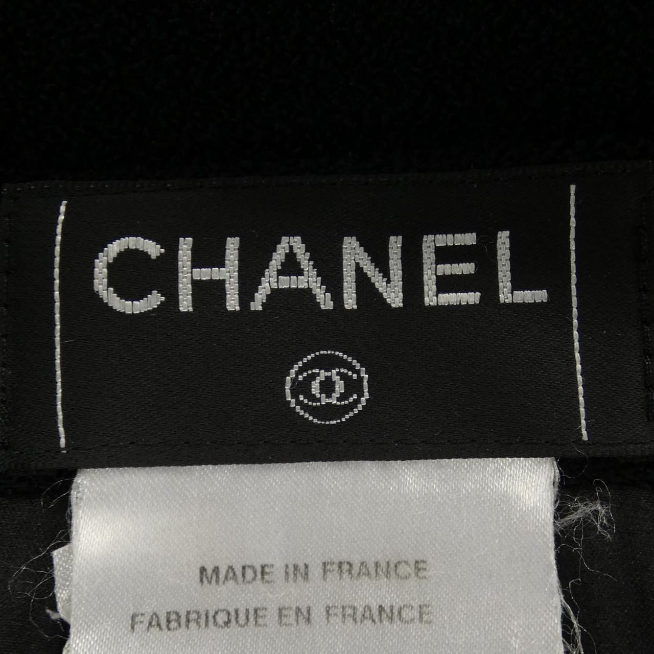Chanel 08c Skirt Black — view 5