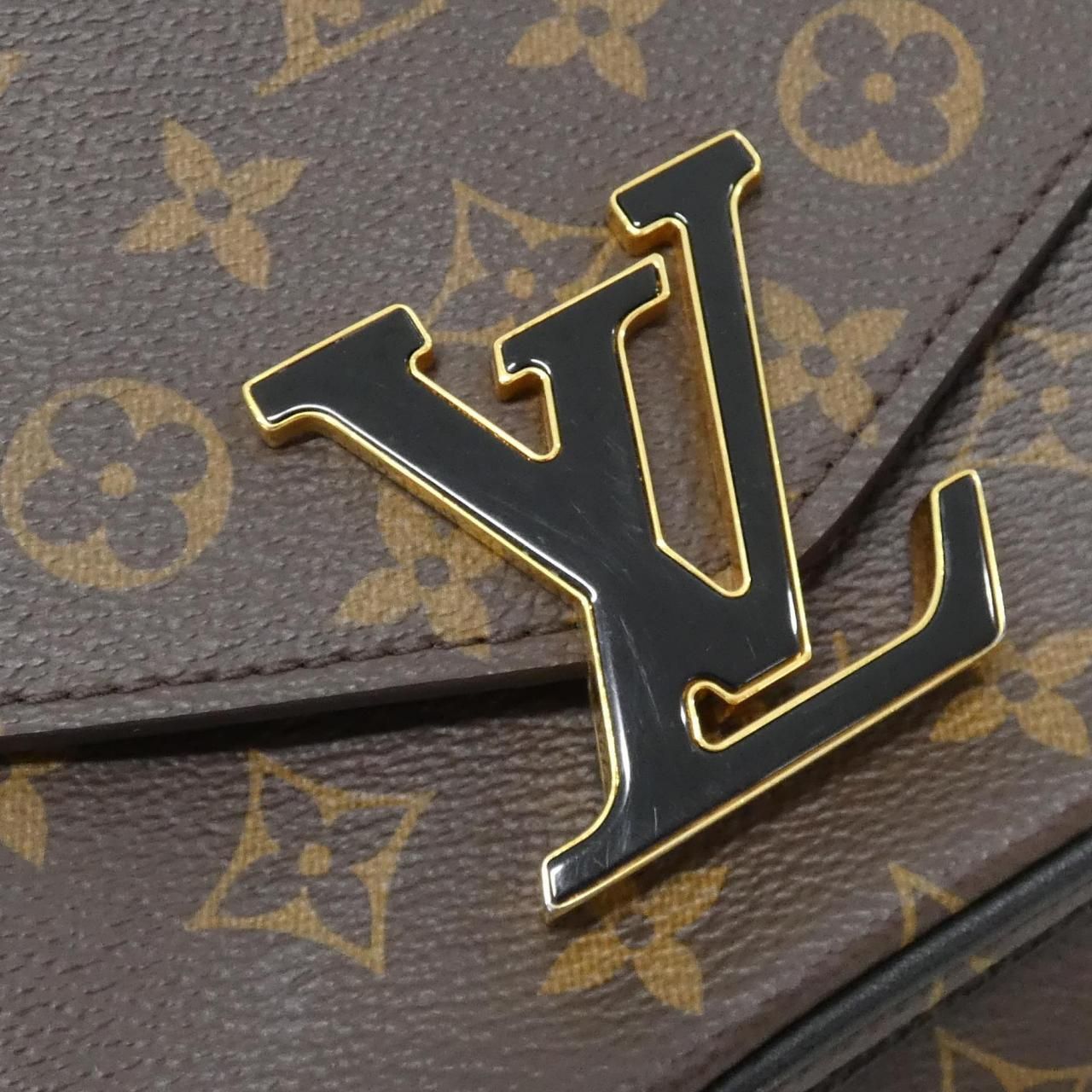 Louis Vuitton Monogram Passi Shoulder Bag — view 4