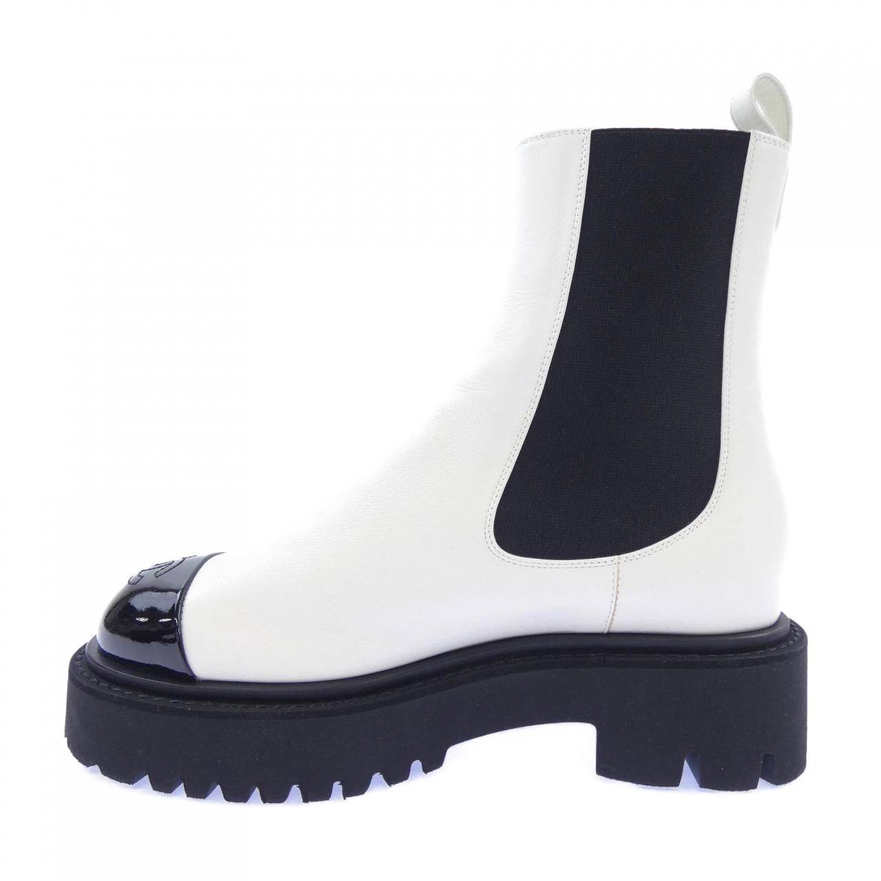 Chanel Ankle Boots White — view 2