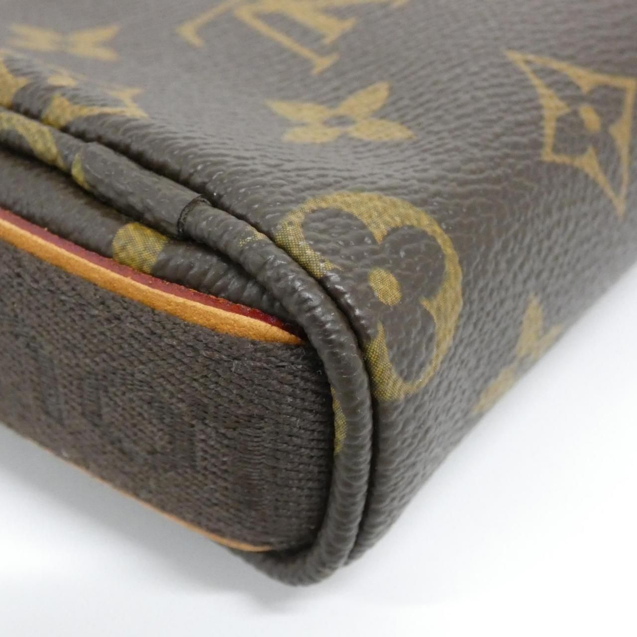 Louis Vuitton Monogram Trotteur Boble Shoulder Bag — view 3