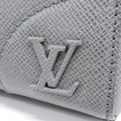 Louis Vuitton Taiga Slim Briefcase — view 4